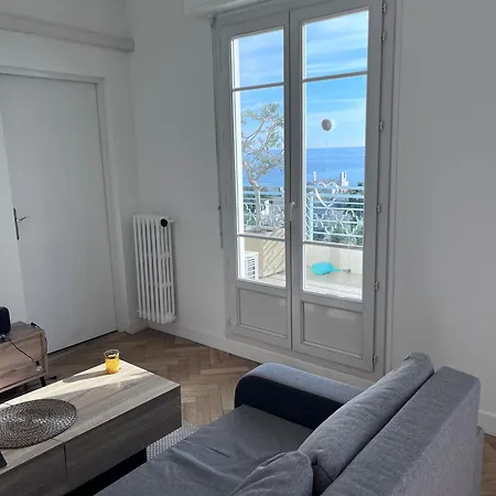 Apartment 2 Bedroom Flat With Sea View And Huge Terrace Nizza