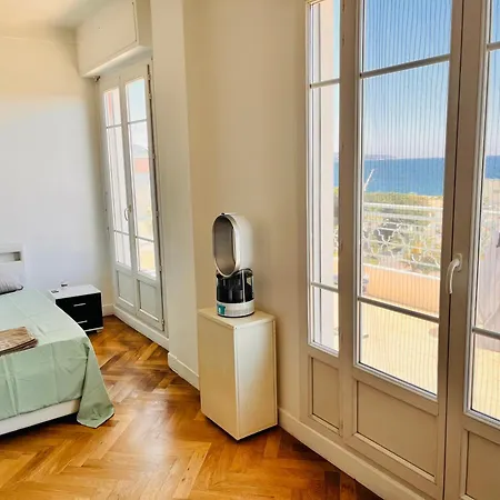 Apartment 2 Bedroom Flat With Sea View And Huge Terrace