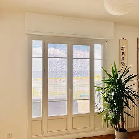2 Bedroom Flat With Sea View And Huge Terrace 니스