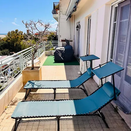 2 Bedroom Flat With Sea View And Huge Terrace 아파트