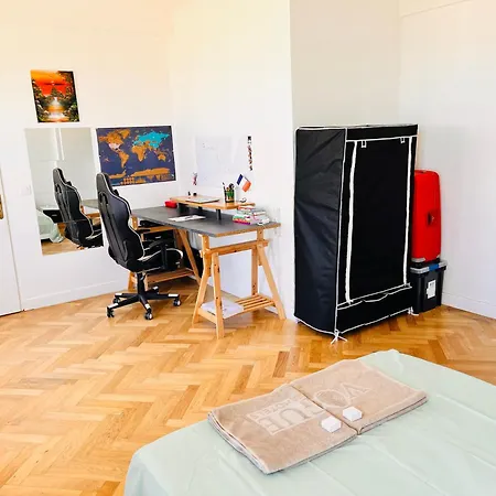 아파트 2 Bedroom Flat With Sea View And Huge Terrace *