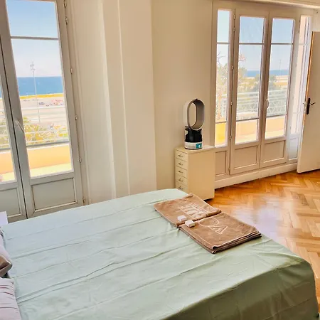 2 Bedroom Flat With Sea View And Huge Terrace 아파트 *