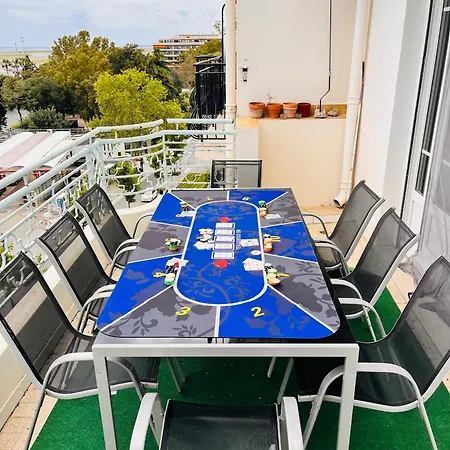 2 Bedroom Flat With Sea View And Huge Terrace 아파트 *