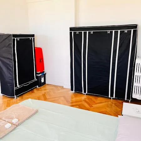 아파트 2 Bedroom Flat With Sea View And Huge Terrace