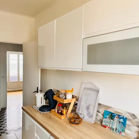 2 Bedroom Flat With Sea View And Huge Terrace 아파트 *
